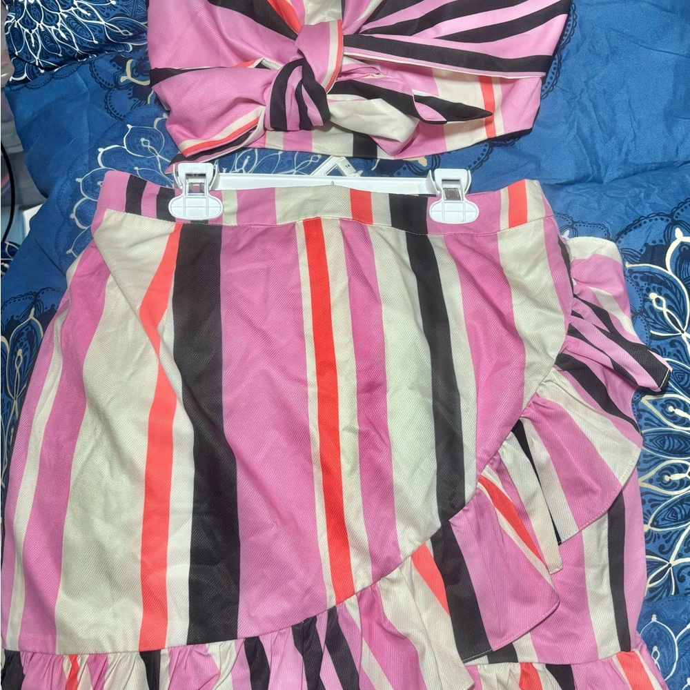 Chicways 2 piece top and skirt